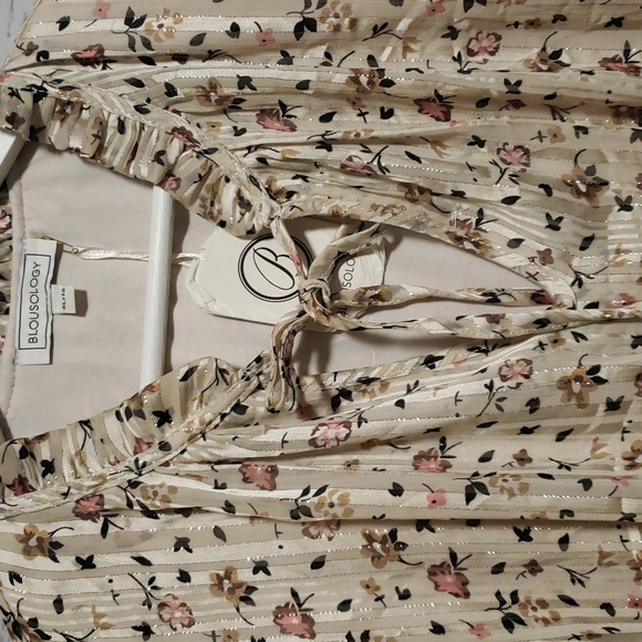 Blousology top - Picture 3 of 7